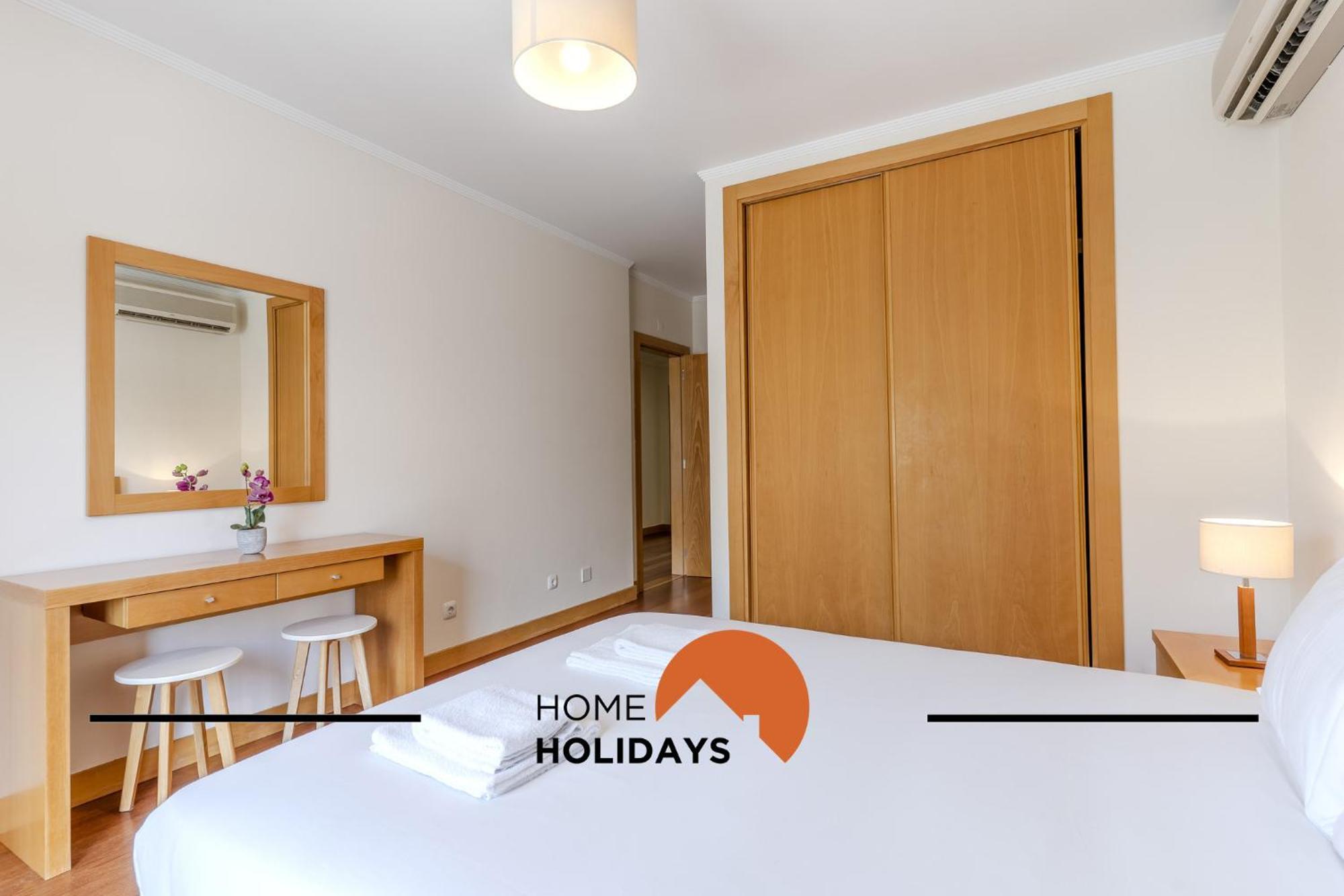 #327 Corcovada 43 Vista Piscina By Home Holidays Apartment Albufeira