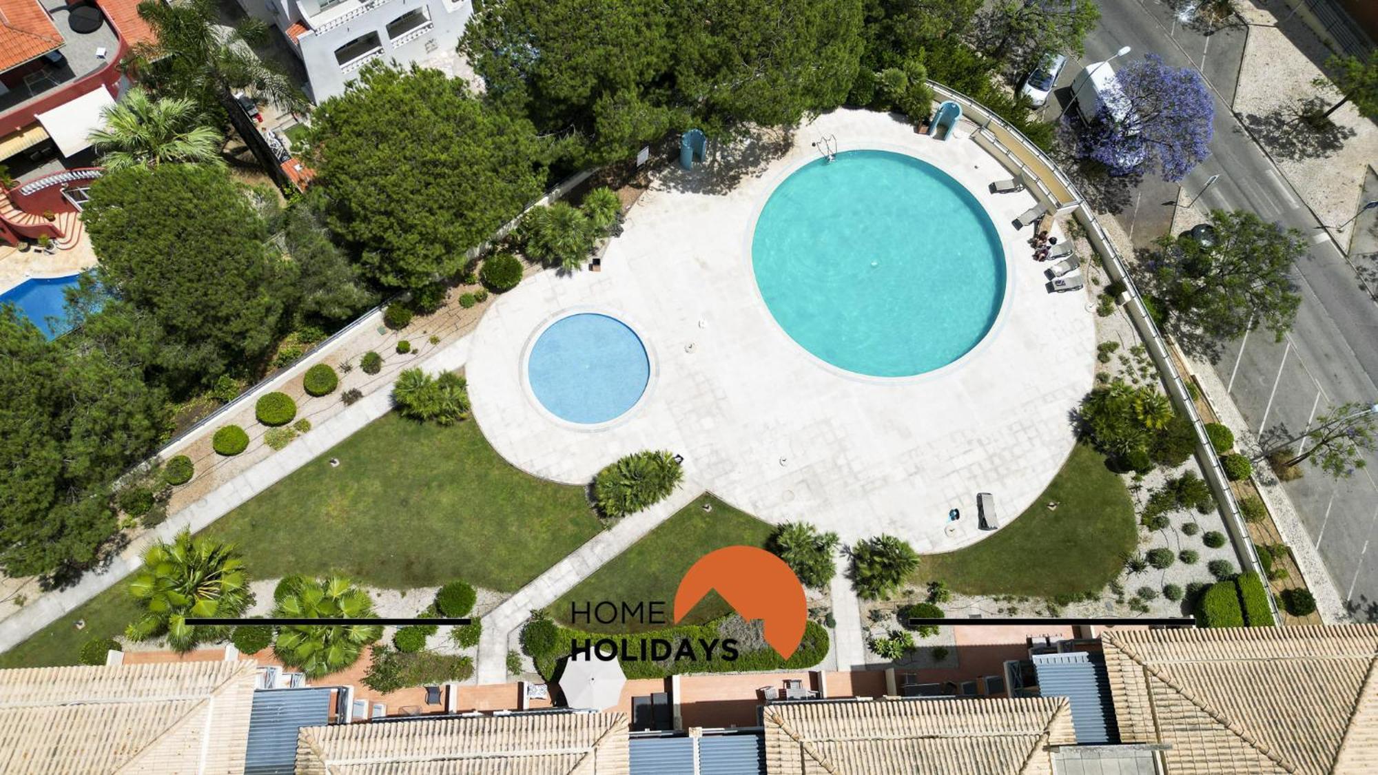 #327 Corcovada 43 Vista Piscina By Home Holidays Apartment